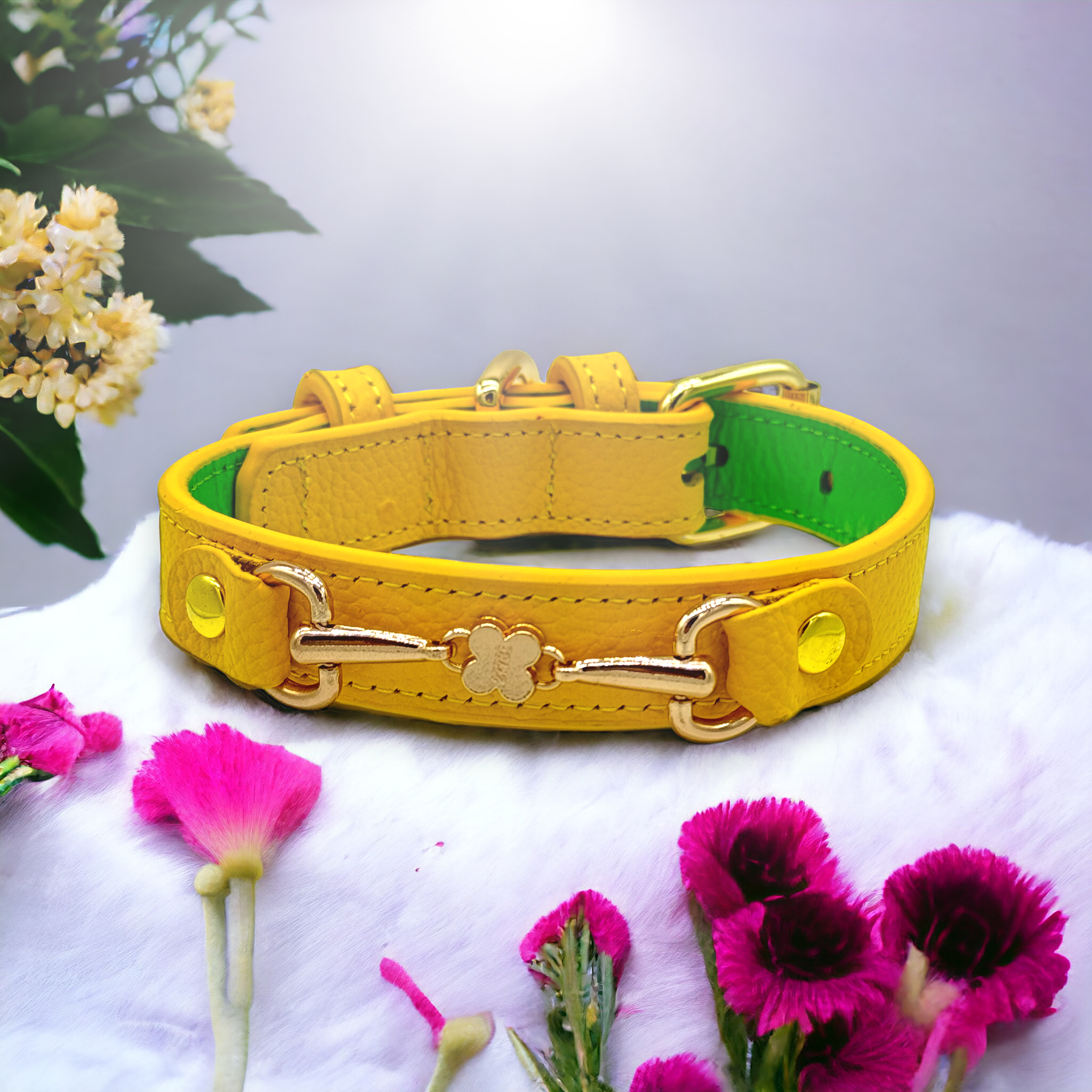 CLOVER Handmade Leather Dog Collar